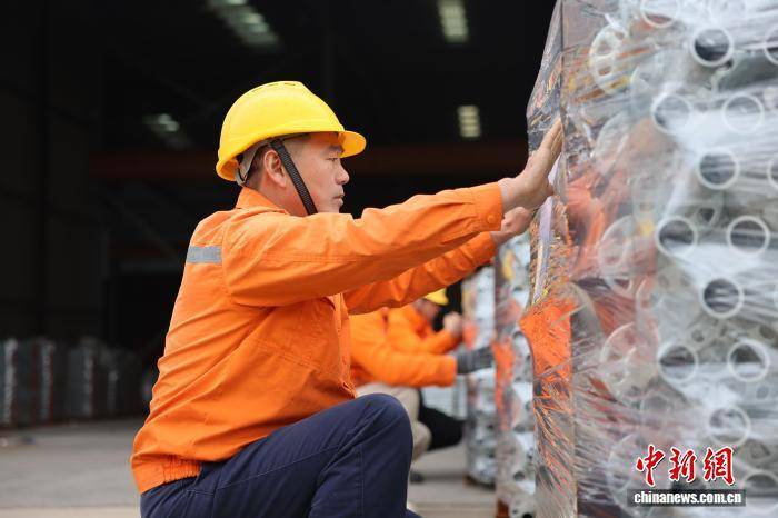 161噸工程建設(shè)物資出海 助力摩洛哥高速公路建設(shè):建設(shè)工程
